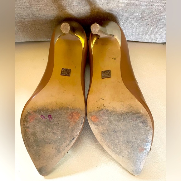 Anne Klein Heels - Picture 3 of 5